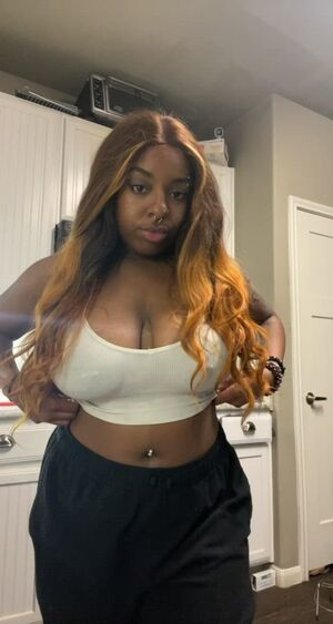 Arent ebony girls amazing?