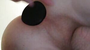 Love how my biggest plug stretches my insides😋