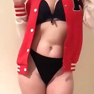 I seriously can’t believe it...5K followers ❤️ Thank you, you beautiful and Lovely people. You’re all amazing ❤️