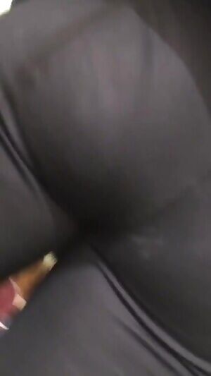 THE BEST ASS IN TIGHT PANTS!