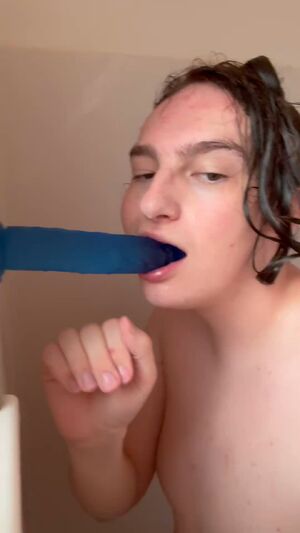 Enby Sluts Dildo Femboy Oral Shower