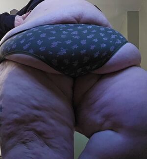 SSBBW Beauties BBW Belly Button Jiggle