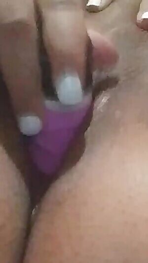 Never thought i'd ever post a video of me fucking myself for people to see but here we are 😘