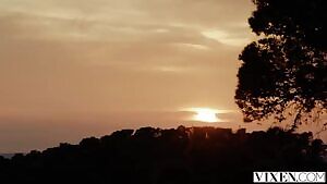 Lexi Belle - Give In