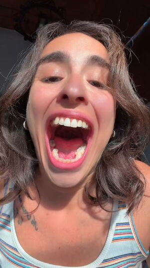 Fansly Sluts Giantess OnlyFans Swallowing Tongue