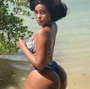 African Beauty and Booty