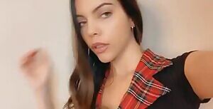 What would you do? 🍎