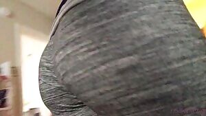 Spoil yourself this holiday season ! Thick white ass, wide hips, long hair, pale skin. Smoke a bowl with me. :=) Mutual Masturbation:D Taboo/Vanilla friendly. I offer