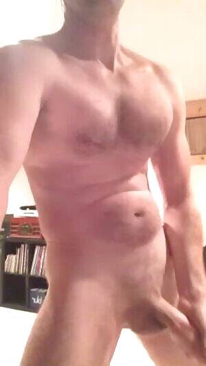 Sooo damn horny tonight ;)