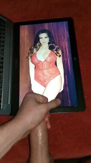 Never tributed Kelly Brook for some reason until now