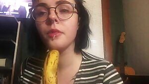 anyone want banana bread?