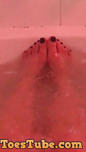Bath feet