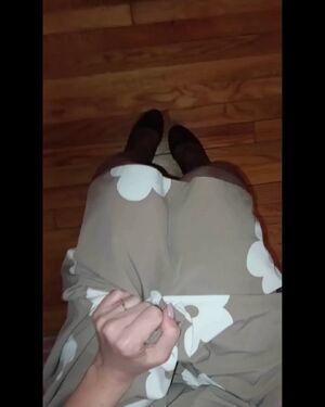 Wetting Pantyhose Pee Peeing
