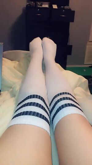 Wiggling in my new socks 😊