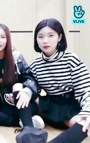 ELRIS Bella's upskirt action