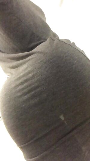 had to re-post without my 👱🏼‍♀️showing... lifting up my nightgown to reveal what’s underneath