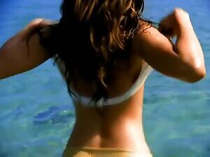 jennifer lopez love don't cost a thing