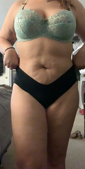 It was brought to my attention that a lot of people don’t realize I have a LOT of full length videos for sale! I don’t advertise much. PM me if you’re interested in the full list ❤️