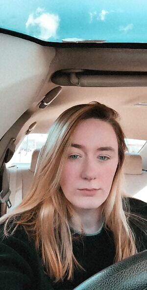 Flashing my tits in the sonic parking lot where everyone can see! I was so nervous, who wants to see more?