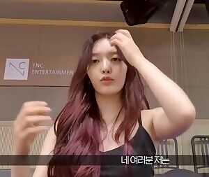 AOA - Chanmi cleavage