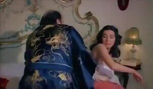 Donatella Damiani in La liceale seduce i professori