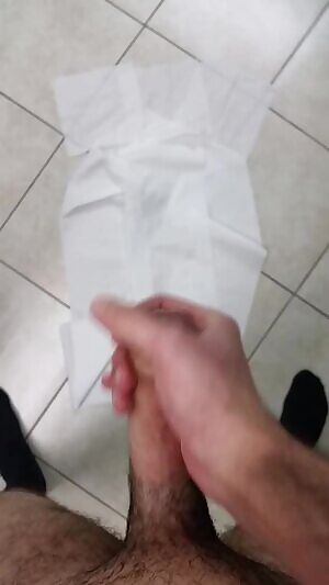 my first post here, hope you like it! i had put some tissues on the floor but it was not enough