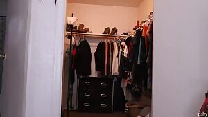 Dahlia Polk - Nothing to wear