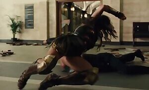 Wonder Woman sweeping the legs in the new Justice League trailer
