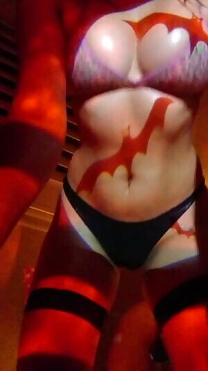 I made glitter oil for the first time! Happy Halloween 😈