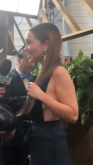 Emilia Clarke showing some sideboob