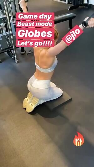 JLo exercising before the Golden Globes awards tonight