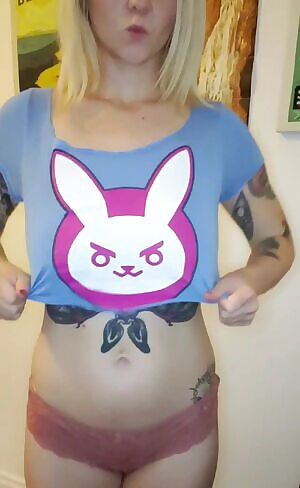 This would be a better gif if i wasn't so damned bad at overwatch!