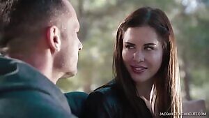 Cassie Fire - La Detective