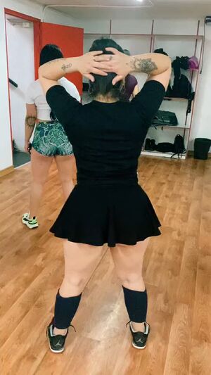 Sex & Dance Amateur Ass Dancer