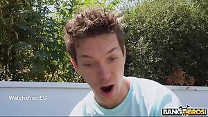 Angela White – Huge Tits Squirt During Anal