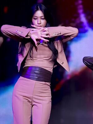 AOA - Seolhyun feat. Hyejeong