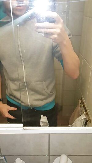 I really need to learn to pull my pants down before I start thinking to much about ass