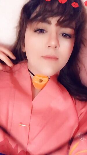 Such a pretty dress owo