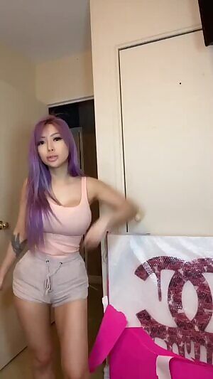 Tiktok girl