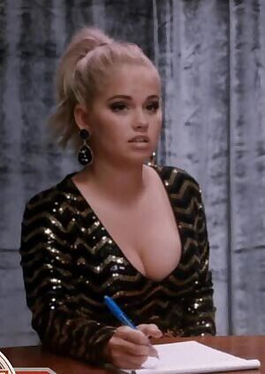 Debby Ryan would be an amazing titfuck