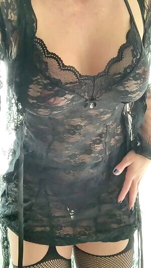 Black Friday sale!! Get a free clip with all panties!! Get a free 5 min premade with all other services!! GFE, premium, and onlyfans are all discounted too!! 💋💦💦