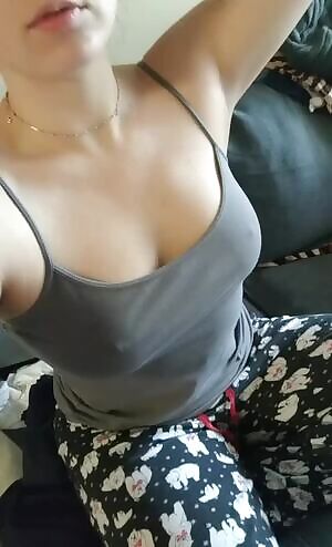 Nothing like a nice pair of tits in the morning <3
