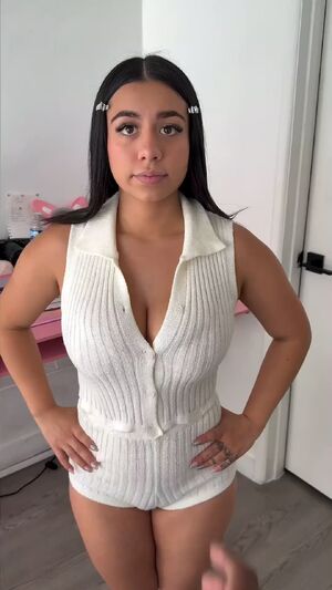 19honeysuckle 60fps Big Tits Choke Choker