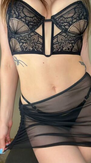 Amateur Big Tits Cute OnlyFans Solo