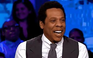 Carolin vreeland lets Friend reveal her amazing tit