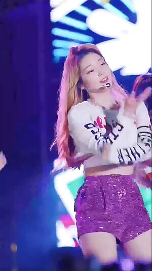 Rocket Punch - Yeonhee & Suyun