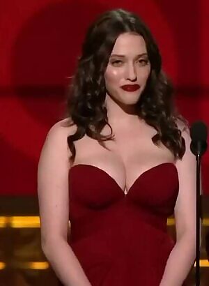 Kat Dennings is really good at presenting awards
