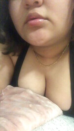 im feeling cute tonight i wanna post more risky stuff but im scared:P