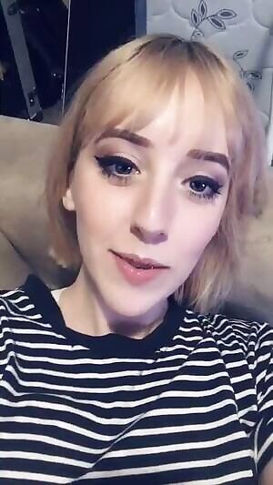 I tried to do a gif one this time ... just couldn't make the spit come ) : Will have to try again soon but here's my first attempt