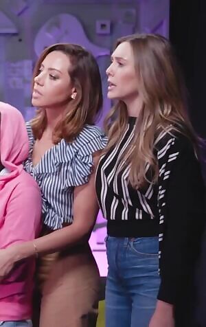 How much sex do you think Elizabeth Olsen and Aubrey Plaza have?